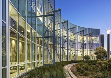 San Mateo County Maple Street Correctional Center and Cambridge Architectural Mesh